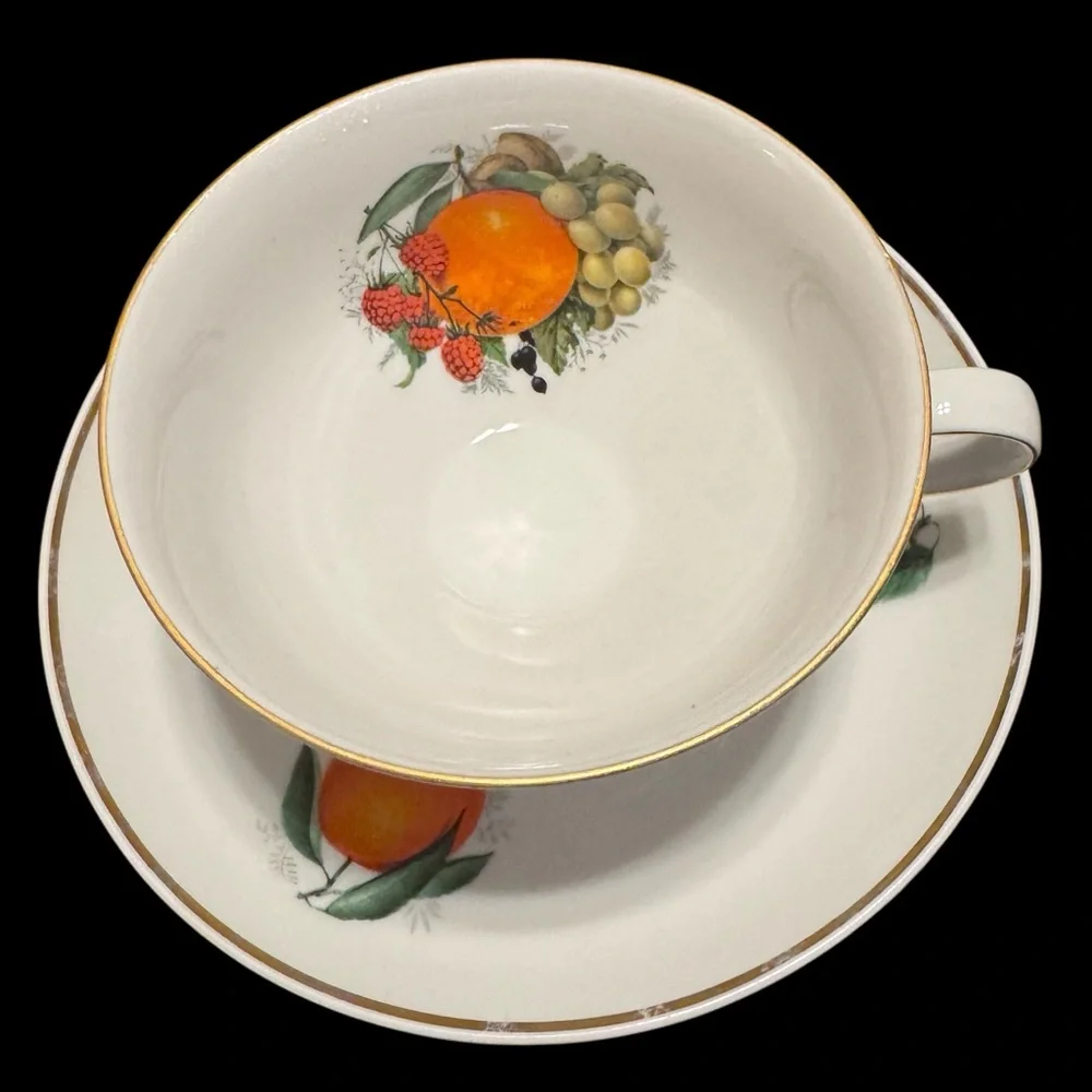 Vintage Jaeger Co. Bavaria Crown E&R Footed Fruit Pattern 4 Teacups with Saucers